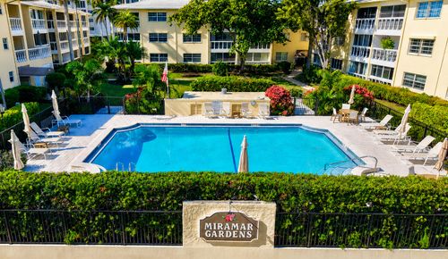 205n-60 Venetian Dr, Delray Beach, FL, 33483-6961 | Card Image