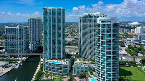 apt-1602-90 Sw 3rd St, Miami, FL, 33130-4021 | Card Image