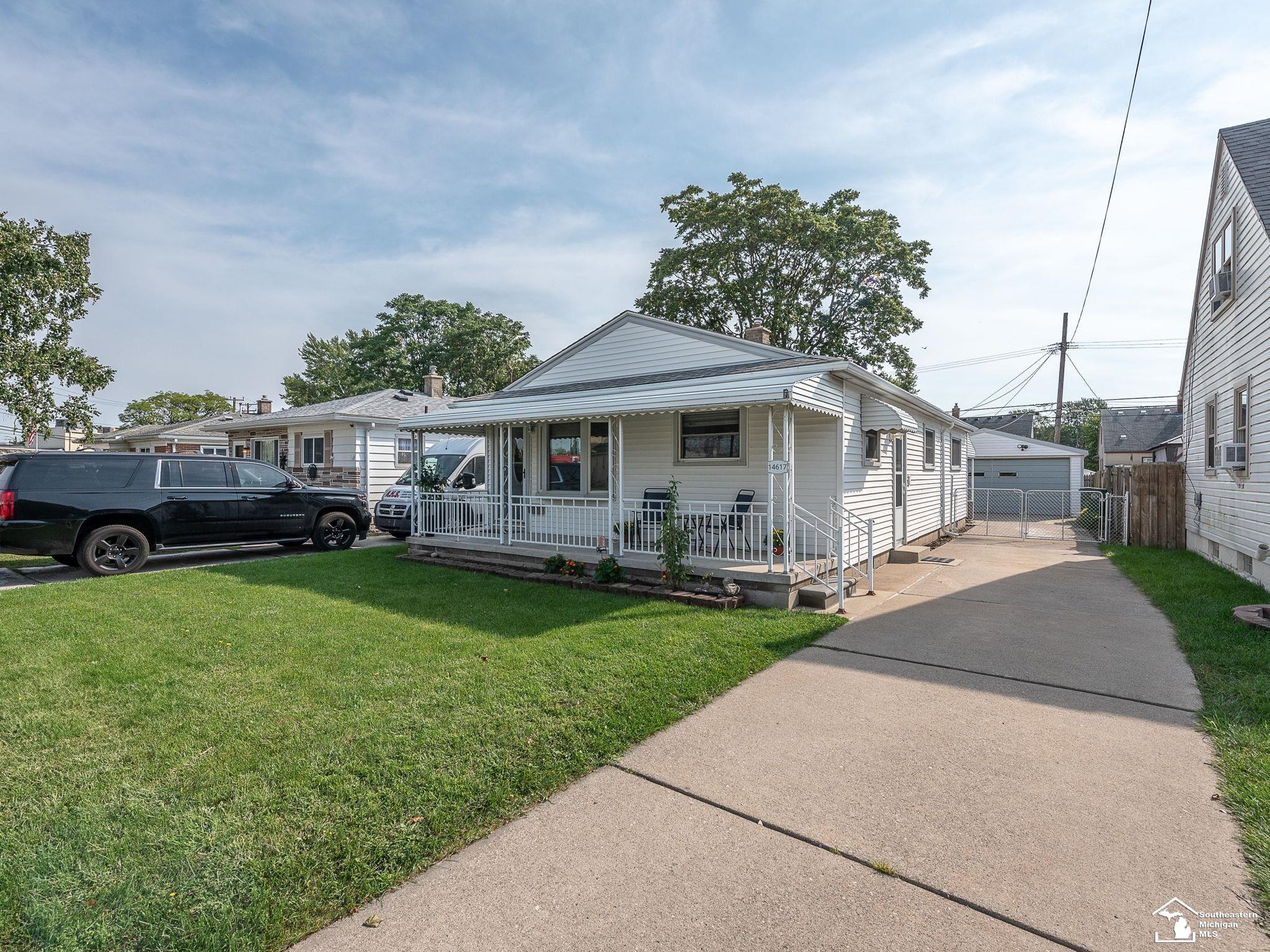 Richmond St, Southgate, MI 48195