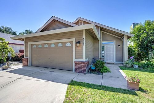 520 Harling Ct, Rio Linda, CA, 95673-4217 | Card Image