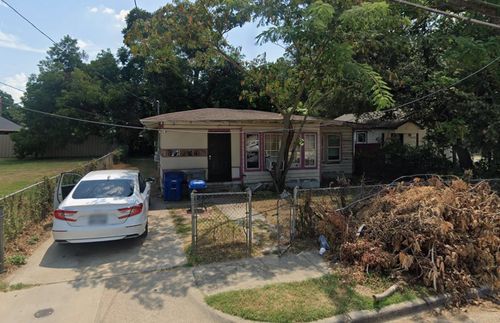 2406 Bethurum Ave, Dallas, TX, 75215-5127 | Card Image