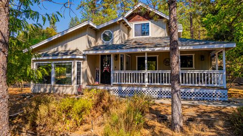 50705 Pineview Ct, Oakhurst, CA, 93644-8902 | Card Image