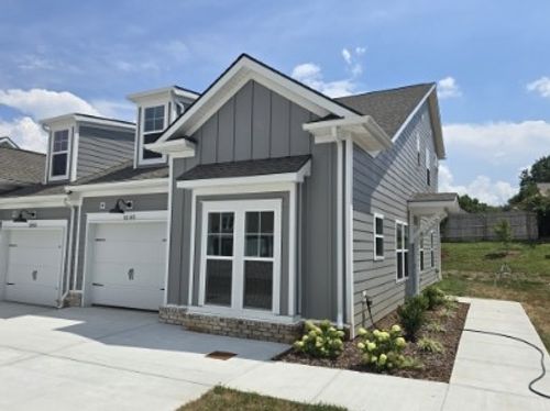 5140 Pace Park Cir, Columbia, TN, 38401-5052 | Card Image