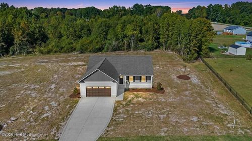 66 Hummingbird Grove Ln, Princeton, NC, 27569-5605 | Card Image