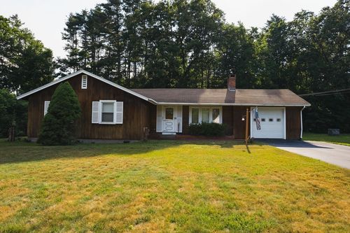40 Newell Pond Rd, Greenfield, MA, 01301-1035 | Card Image