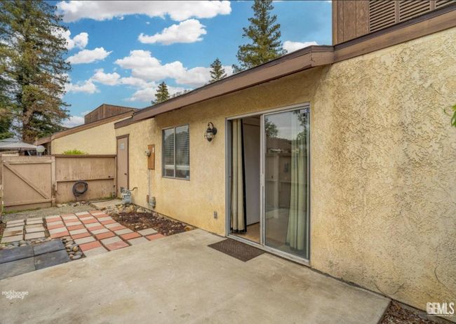 APT-30 - 5401 Dunsmuir Rd, Condo with 2 bedrooms, 1 bathrooms and null parking in Bakersfield CA | Image 12