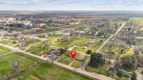 929 W Spanish Camp Rd, Wharton, TX, 77488-3710 | Card Image