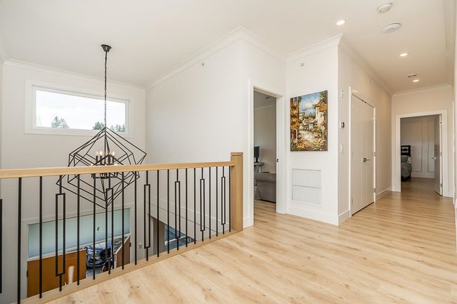21661 Ridgeway Cres, House other with 8 bedrooms, 8 bathrooms and 6 parking in Maple Ridge BC | Image 23