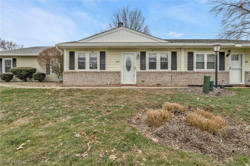 4012 Townhouse Lane, Uniontown, OH, 44685 | Card Image