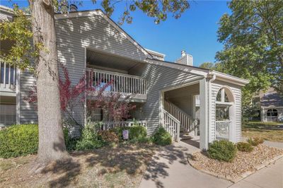 8787 W 106th Terrace, Condo with 2 bedrooms, 2 bathrooms and null parking in Overland Park KS | Image 1