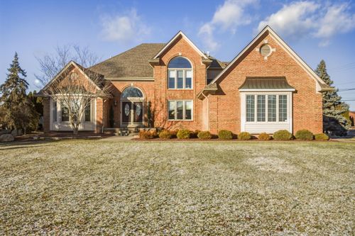 31595 N River Rd, Harrison Township, MI, 48045-1415 | Card Image