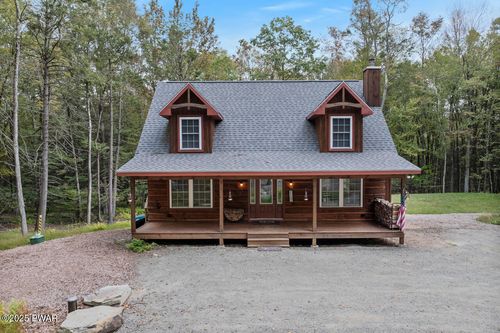 21 S Briar Hl, Lakeville, PA, 18438-3038 | Card Image