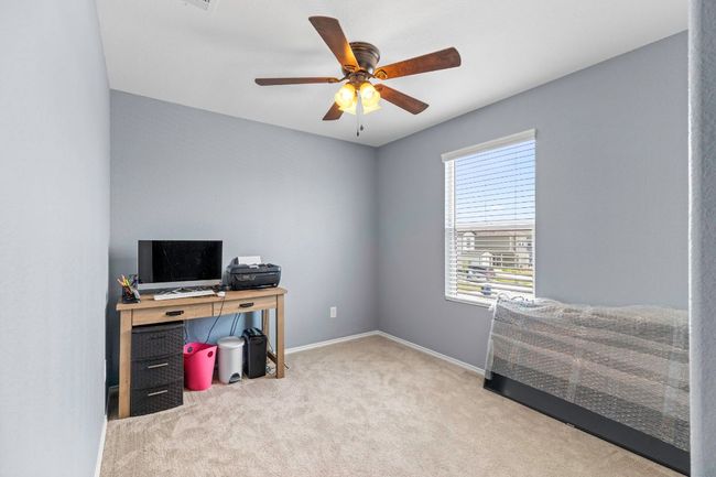 12 Trinity Cir, House other with 4 bedrooms, 3 bathrooms and 2 parking in Lockhart TX | Image 15