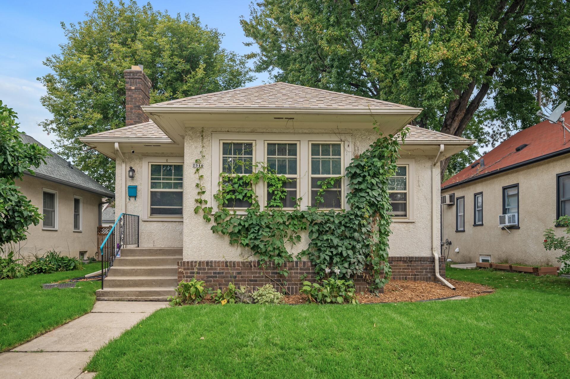 Cleveland St, Minneapolis, MN 55418