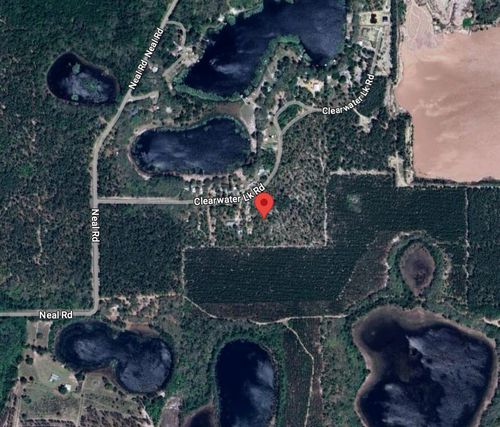 137 Clearwater Lake Rd, HAWTHORNE, FL, 32640-6201 | Card Image