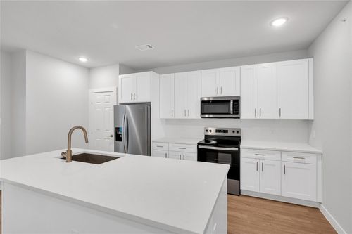 1103-7300 Magnolia Pkwy, Pearland, TX, 77584-5052 | Card Image