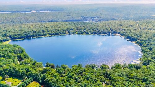 10 Fairway Dr, Highland Lake, NY, 12743-5101 | Card Image