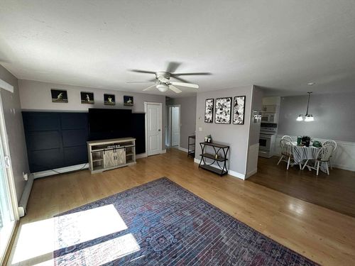 apt-9-19 Chapel Hill Dr, Plymouth, MA, 02360-6046 | Card Image