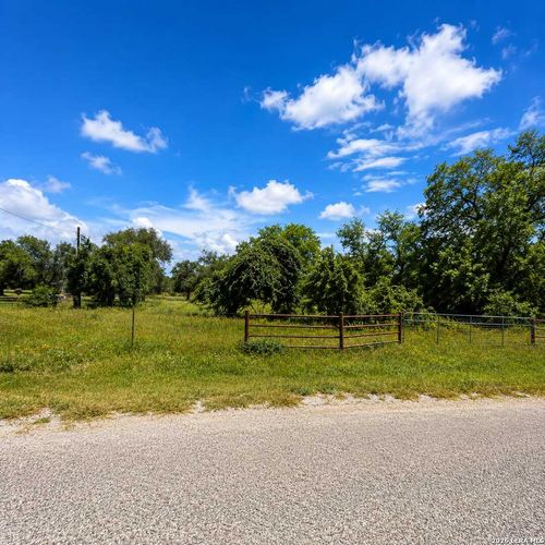 68749 County Rd, Natalia, TX, 78059 | Card Image