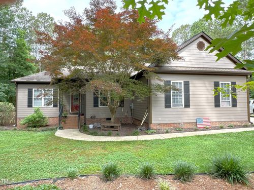 105 Perry Ln, Zebulon, NC, 27597-5329 | Card Image