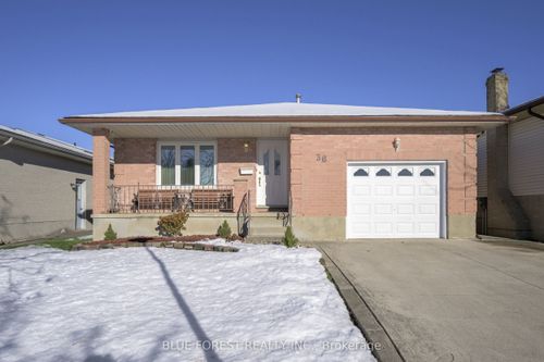 36 Golfdale Cres, London, ON, N6C5P1 | Card Image