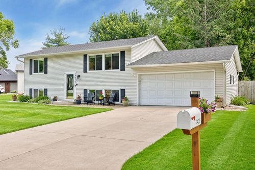 14015 39th Ave N, Plymouth, MN, 55447-5421 | Card Image