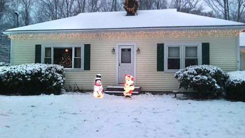 52 Whittier St, Newton, NH, 03858-3526 | Card Image