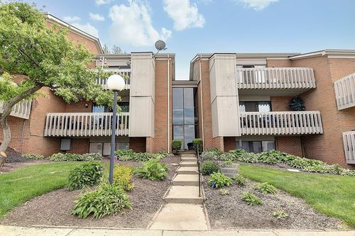 d-1122 Eagle Feather Cir, West Carrollton, OH, 45449-2548 | Card Image