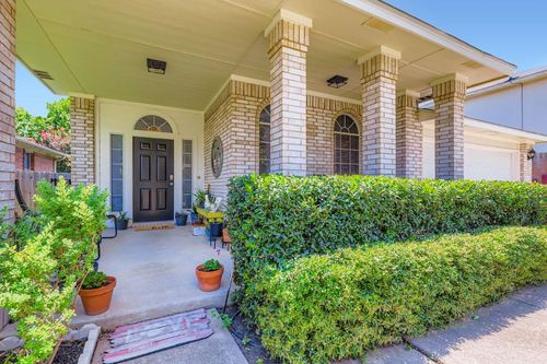 803 Hank Aaron, Round Rock, TX, 78665-2374 | Card Image