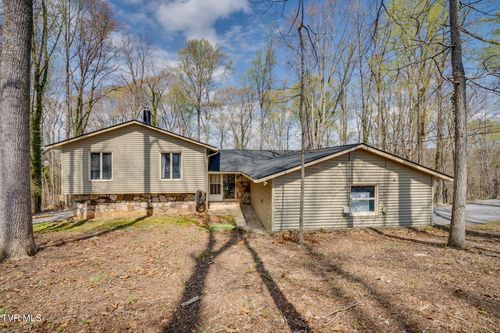 300 Evergreen St, Church Hill, TN, 37642-4215 | Card Image