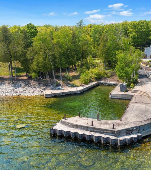 810 Wisconsin Bay Road, LIBERTY GROVE, WI, 54210 | Card Image