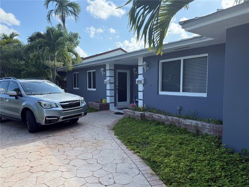 8920 Sw 95th Ave, Miami, FL, 33176-1928 | Card Image