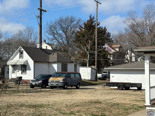 221 Sw Van Buren St, Topeka, KS, 66603 | Card Image