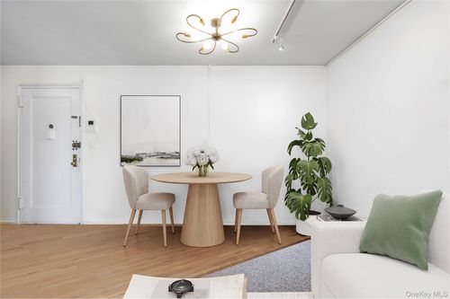 apt-3f-46 Terrace Cir, Great Neck, NY, 11021-4155 | Card Image