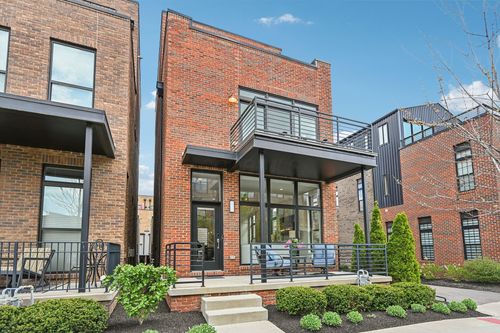 304 Cornelius St, Columbus, OH, 43215-1799 | Card Image