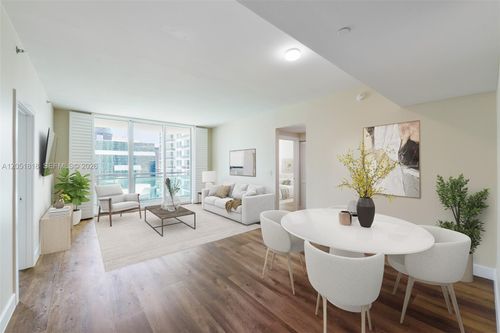 1905-950 Brickell Bay Dr, Miami, FL, 33131-3931 | Card Image