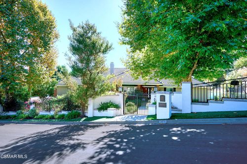 3021 Palo Verde Cir, Santa Rosa Valley, CA, 93012-8219 | Card Image