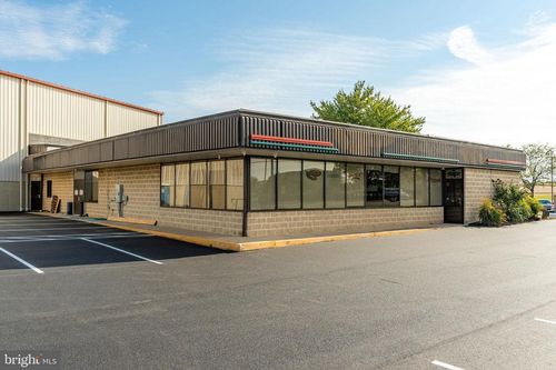 1925 W Main St, EPHRATA, PA, 17522-1112 | Card Image