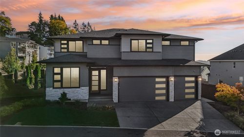 900 W Magnolia Loop, Washougal, WA, 98671-7966 | Card Image