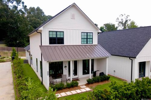 3084 Parkside Ct, New Orleans, LA, 70127 | Card Image