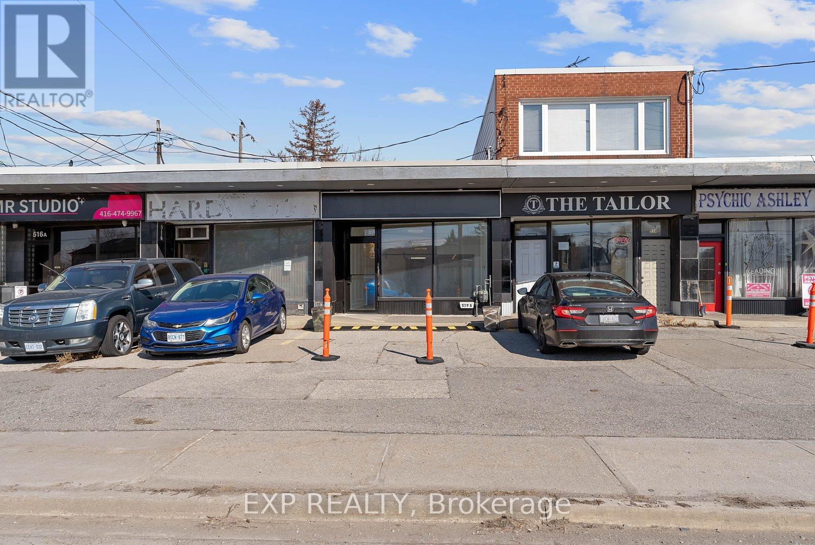 Commercial Lease in Toronto (Alderwood) 4