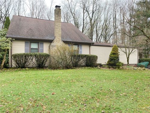 692 Mitchell Hill Rd, Greenville, PA, 16125-3416 | Card Image