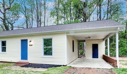 805 32nd Street Dr Ne, Conover, NC, 28613-8692 | Card Image