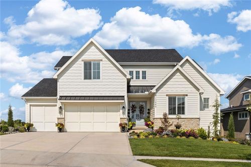 17340 Earnshaw St, Overland Park, KS, 66221 | Card Image