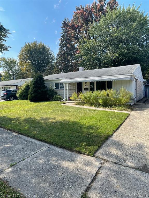 Chalfonte Dr, Warren, MI 48092