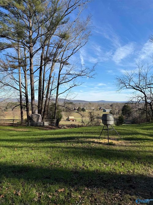 226 Walter Bird Dr, Owens Cross Roads, AL, 35763-8761 | Card Image