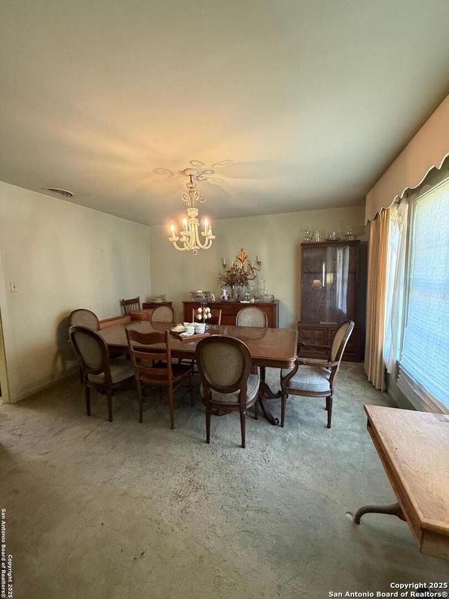 520 N 12 Th Ave, House other with 5 bedrooms, 3 bathrooms and null parking in Crystal City TX | Image 6