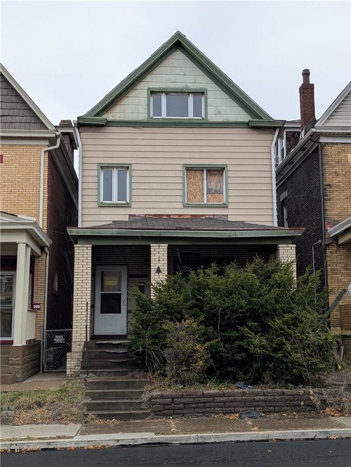 507 Center St, E Pittsburgh, PA, 15112-1105 | Card Image