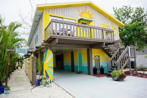 2504 Avenue B, BRADENTON BEACH, FL, 34217-2226 | Card Image