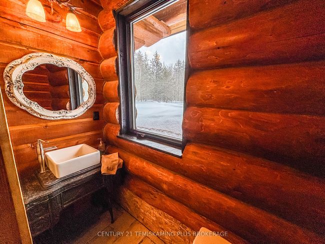 505540 Airport Rd, House other with 2 bedrooms, 1 bathrooms and 8 parking in Cobalt ON | Image 31